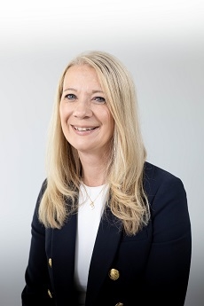 Jen Headshot